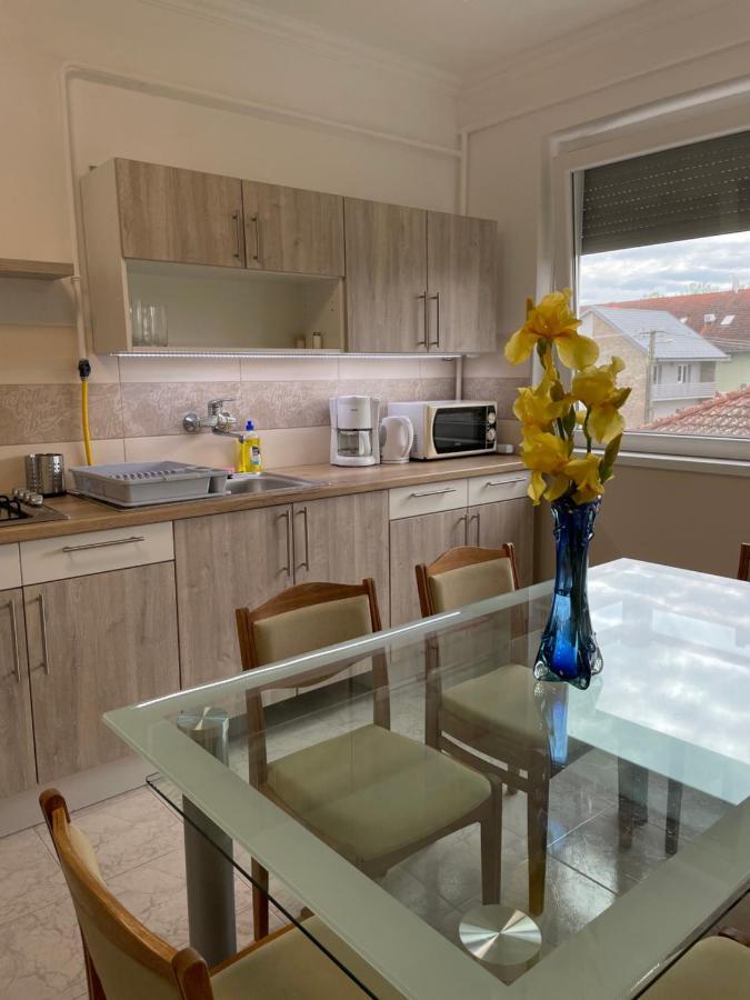 Pingvin Cukraszda Apartman Felso Szint Balatonmáriafürdő Exteriör bild