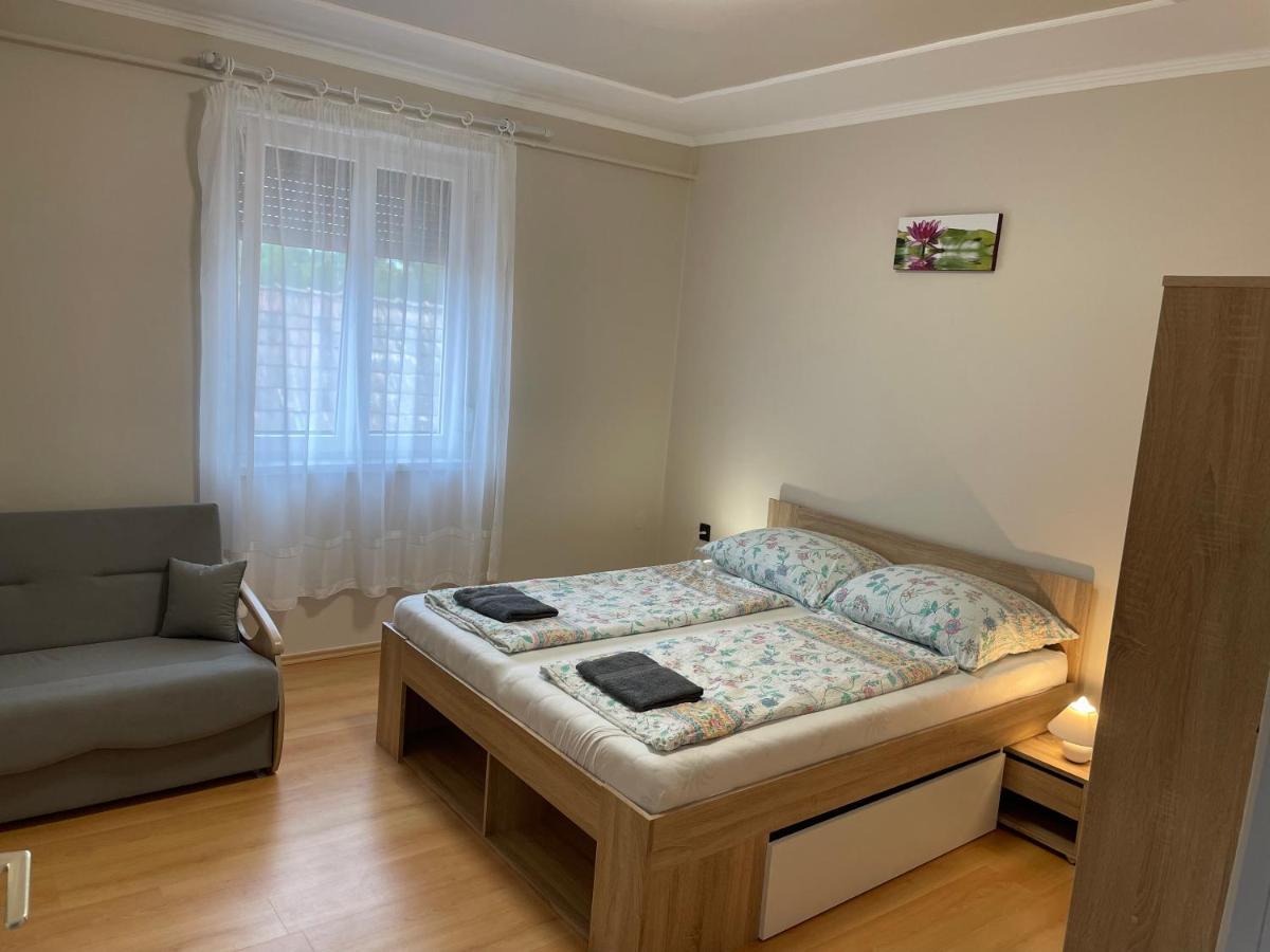 Pingvin Cukraszda Apartman Felso Szint Balatonmáriafürdő Exteriör bild